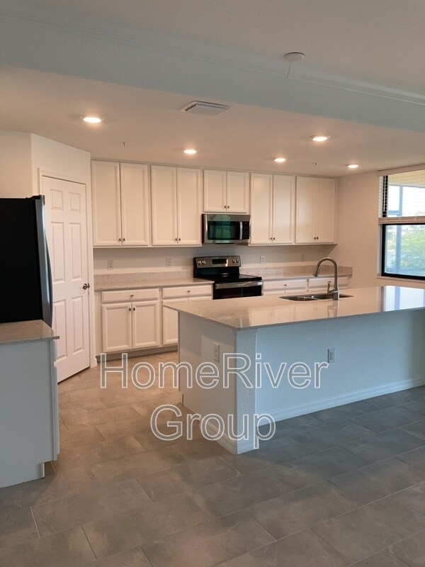 Building Photo - 12385 Ghiberti Cir