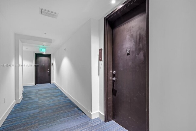 Foto del edificio - 999 SW 1st Ave