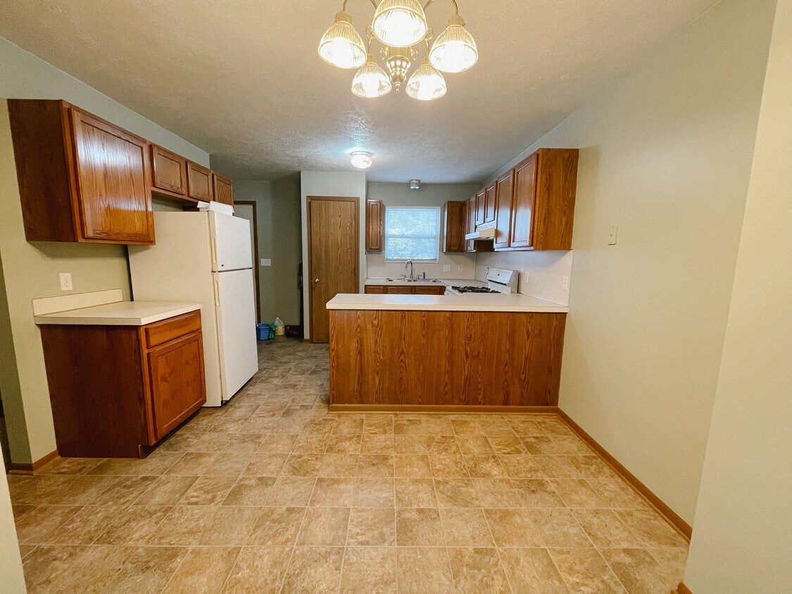 983 Cedar Run Ct NW, Walker, MI 49534 Townhome Rentals in Walker MI