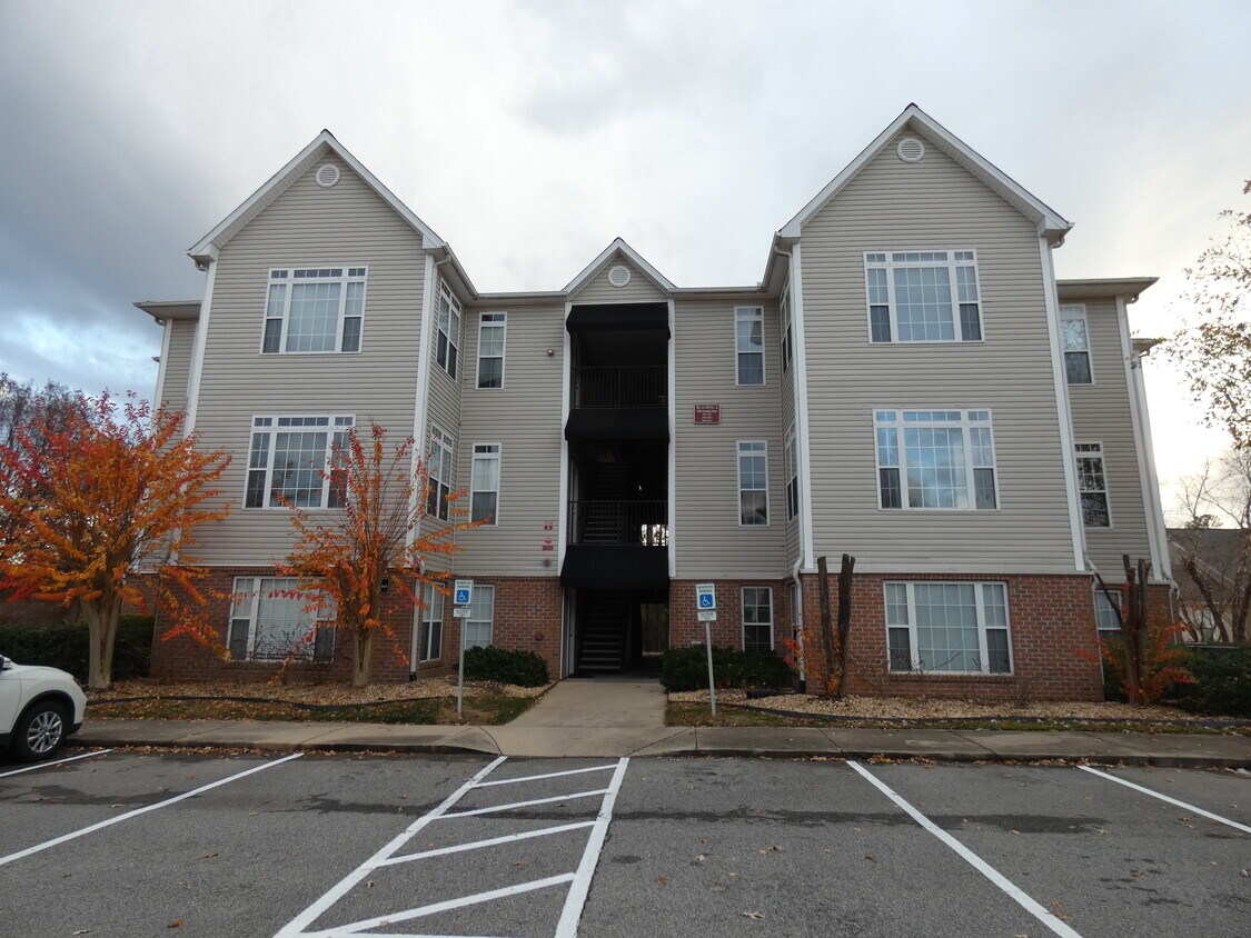 Primary Photo - 2500 Friedland Pl