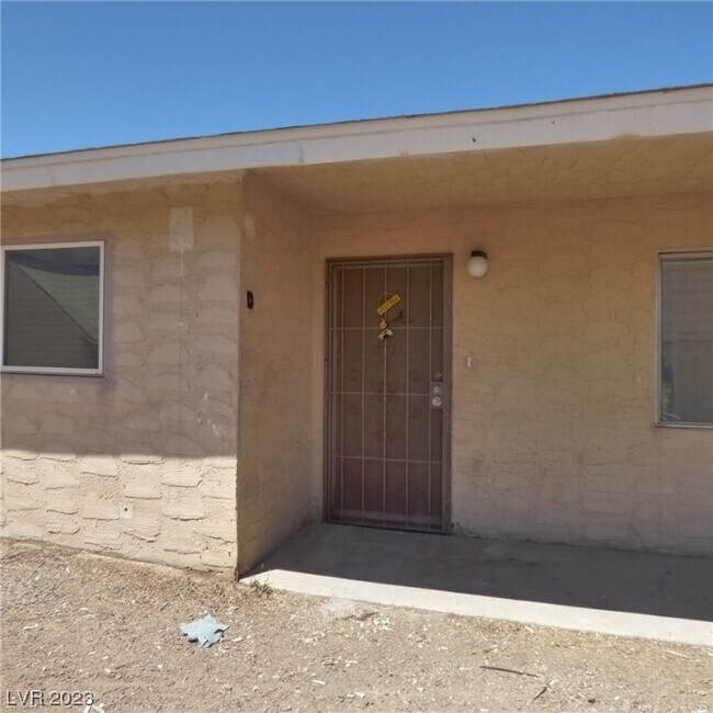 Building Photo - 5146 Gray Ln