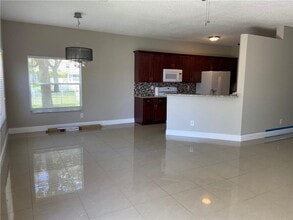 Building Photo - 4838 NW 58th Pl
