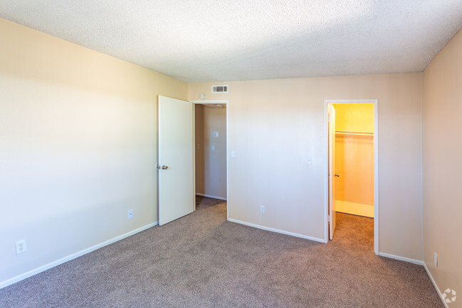 1BR,1BA - 728SF - Montecito Apartments