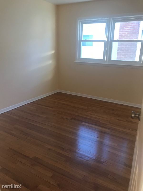 Foto del edificio - 3 br, 2 bath Apartment - 470 Boyden Ave