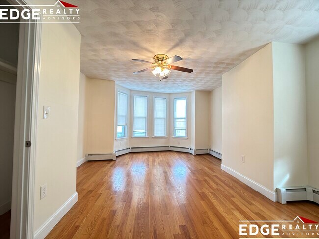 Foto del edificio - 1092-1098 Cambridge St. Unit 1094