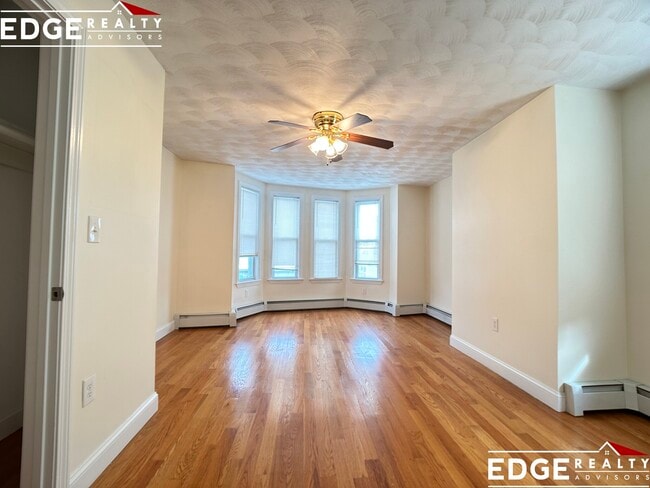 Building Photo - 1092-1098 Cambridge St. Unit 1094