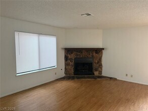 Building Photo - 2119 Pine Breeze Ln