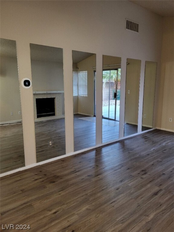 Foto del edificio - 7626 Marmot Ave