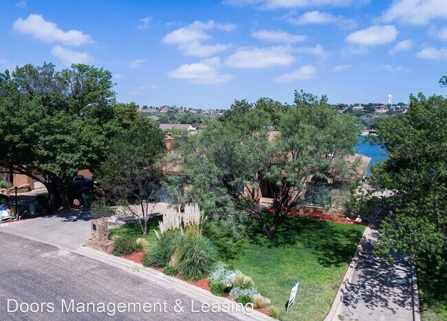 Foto del edificio - 3 br, 2 bath House - 26 South Lakeshore Drive
