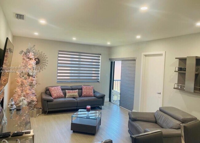 Foto del edificio - 6395 W 27th Ct