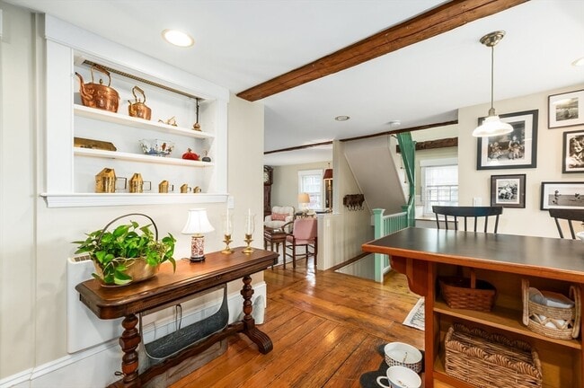 Building Photo - 6 Morse Ct