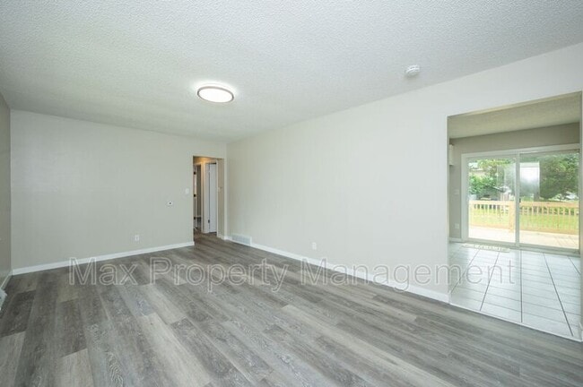 Foto del edificio - 4001 83rd St