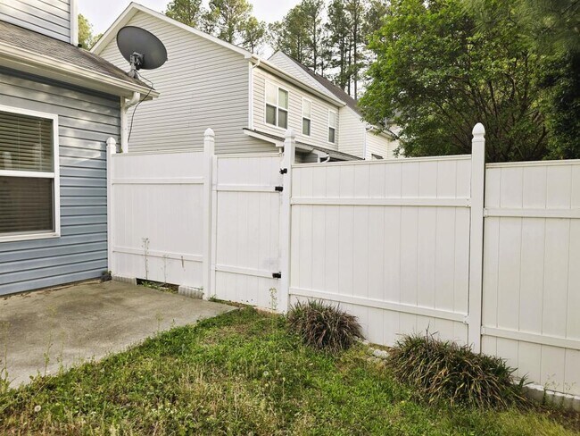 Foto del edificio - 4808 Landover Keep Pl