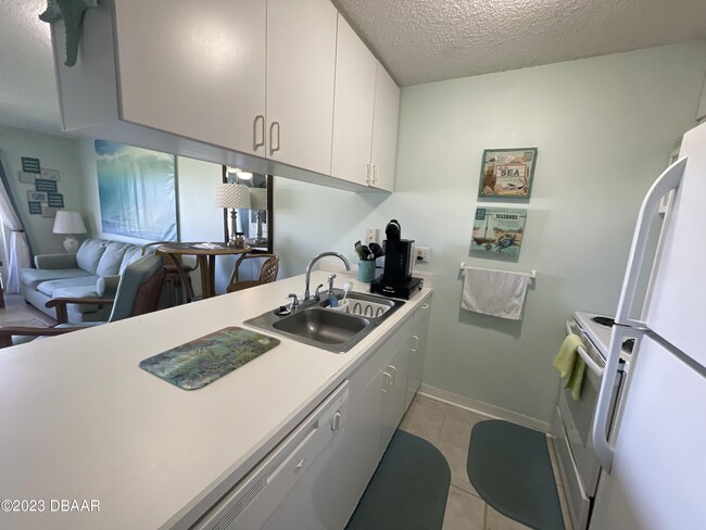 Foto del edificio - 2470 Ocean Shore Blvd