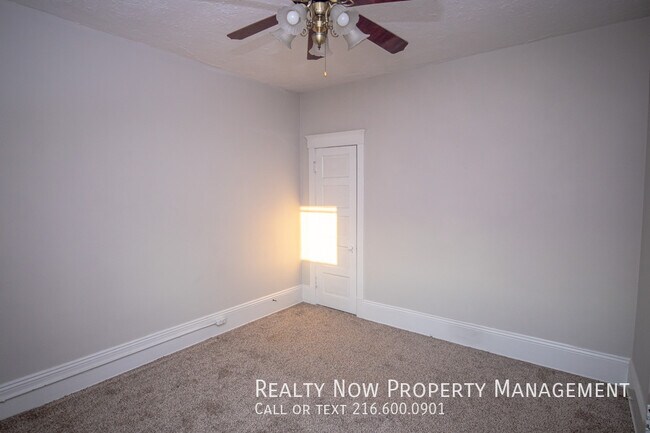 Foto del edificio - 4088 Erie St