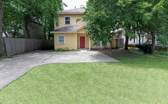 Building Photo - 1702 Singleton Ave