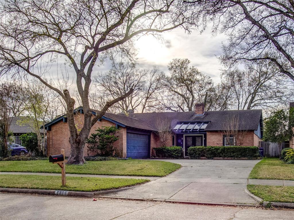 Foto principal - 2306 Joel Wheaton Rd