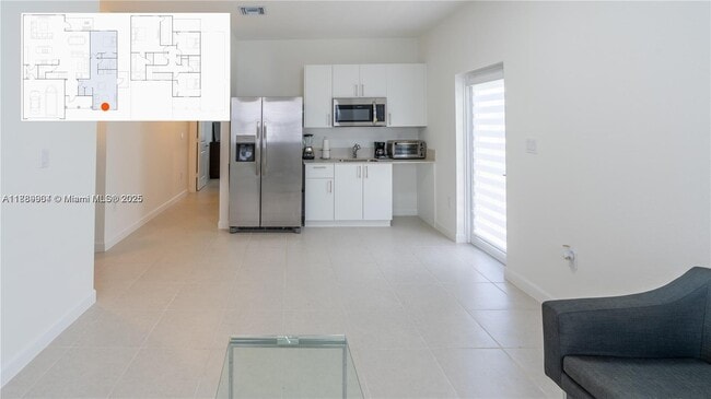 Foto del edificio - 2727 SE 23rd Terrace