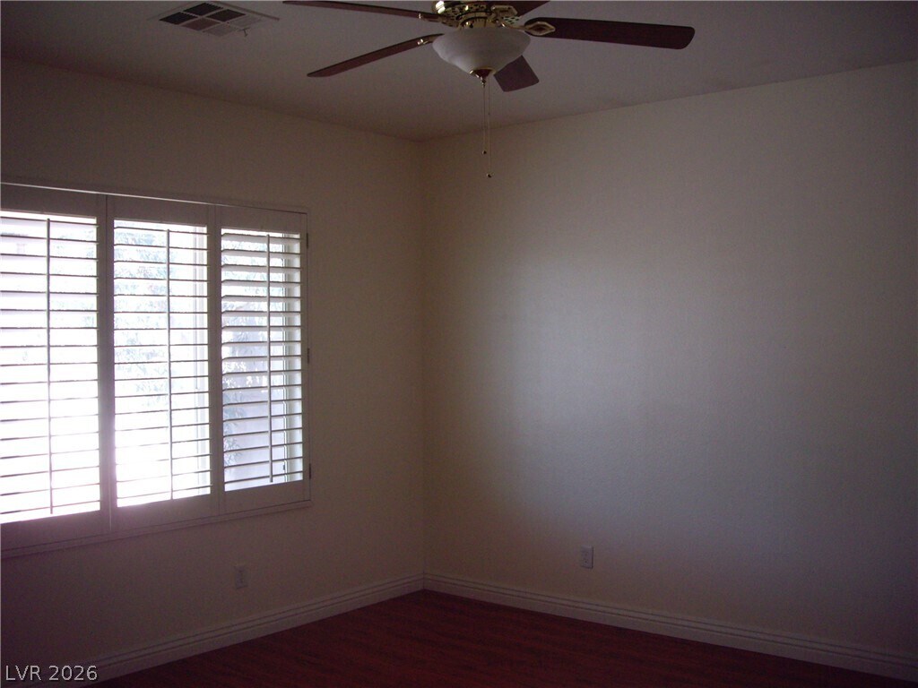 Foto del edificio - 10923 Golden Birch Pl