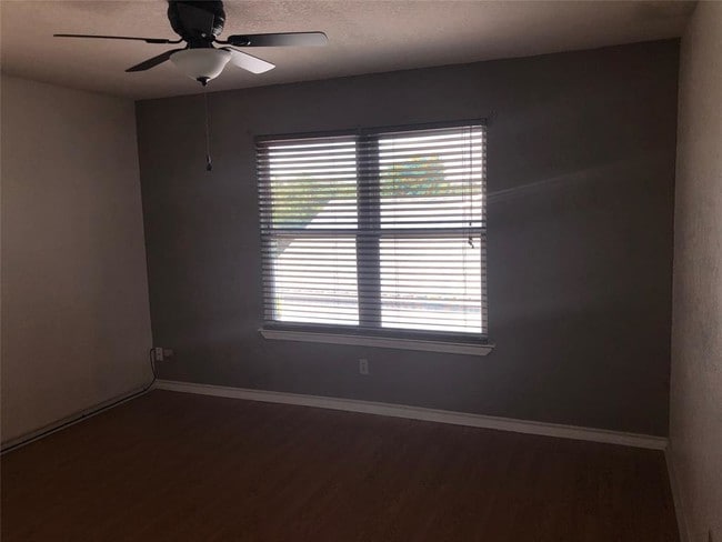 Building Photo - 21627 Rio Villa Dr