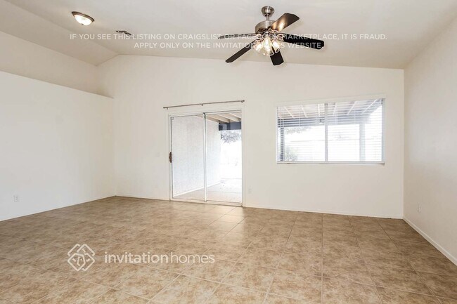 Foto del edificio - 16070 W Mesquite Dr