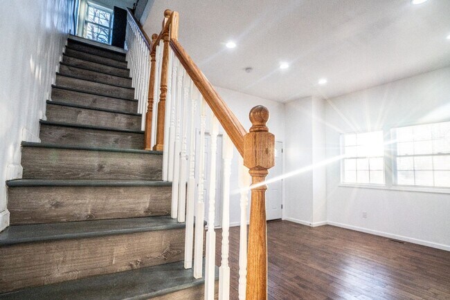 Foto del edificio - 43-45 Case Ave