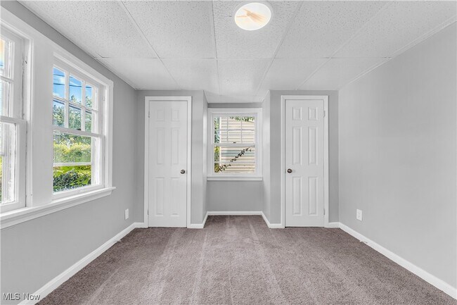 Building Photo - 8517 Bancroft Ave