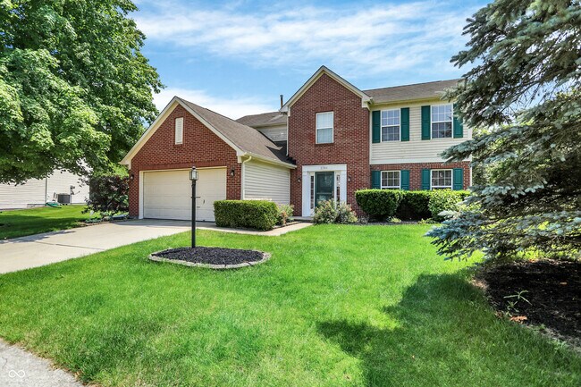 Foto del edificio - 5761 Cantigny Way S