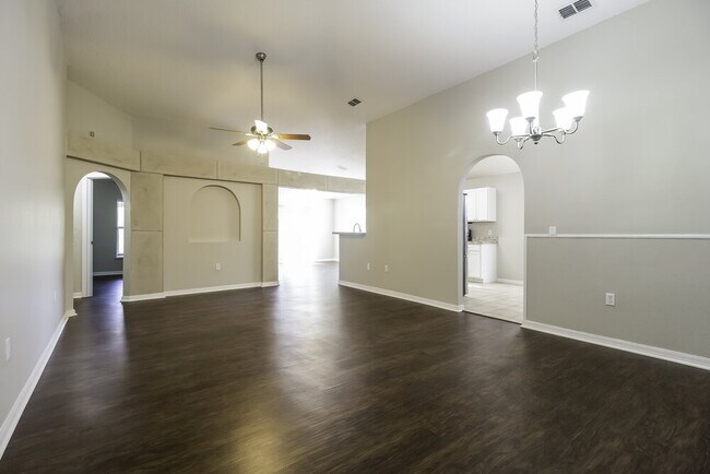 Foto del edificio - 11821 Pethrick Dr