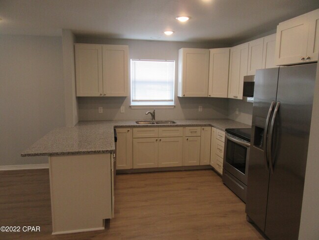 Building Photo - 1130 Mulberry Ave