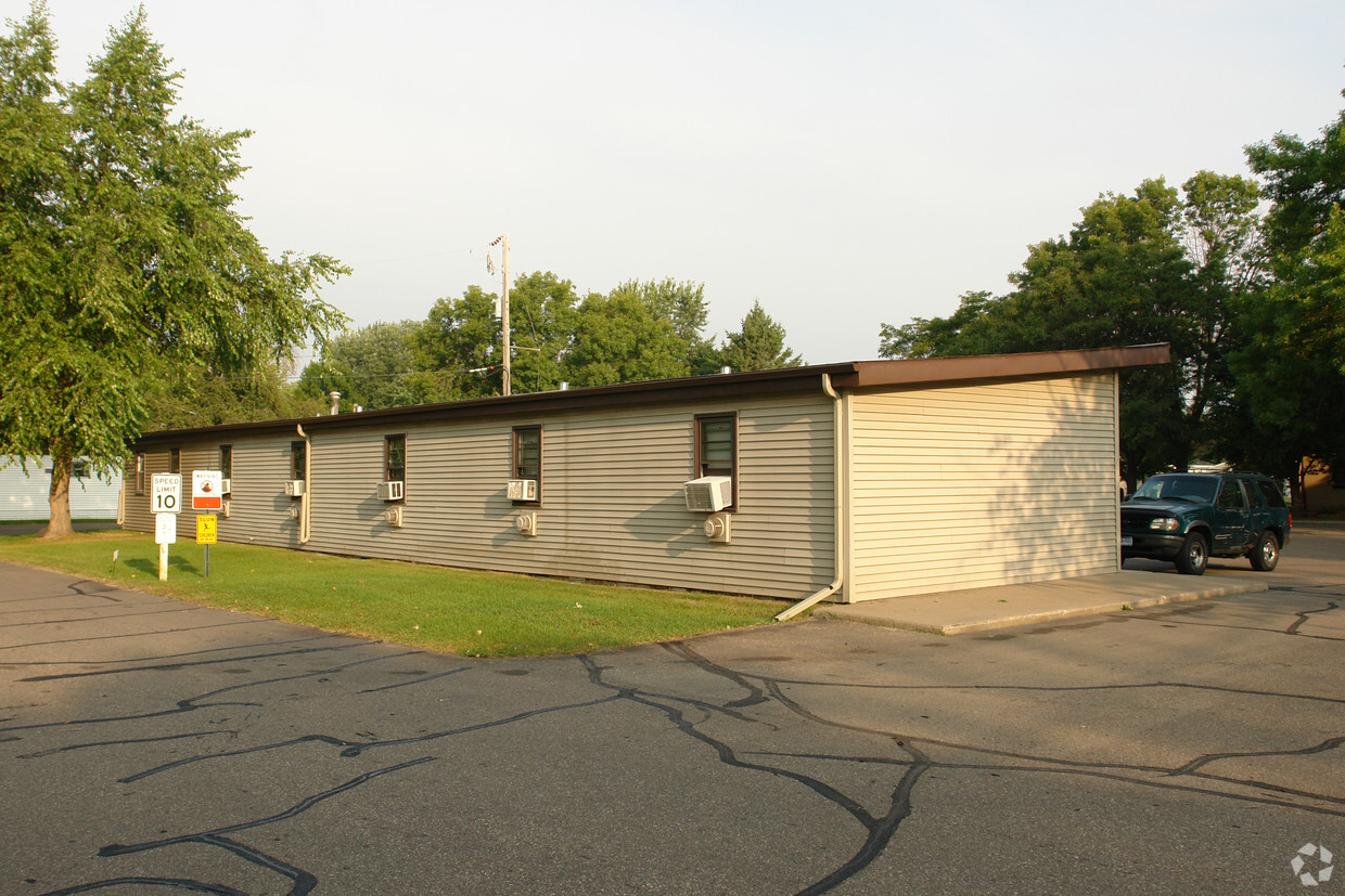 Building Photo - Baldwin Lake Estates