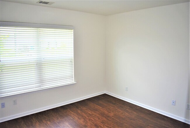 Building Photo - 19 Miriam Jordan Rd
