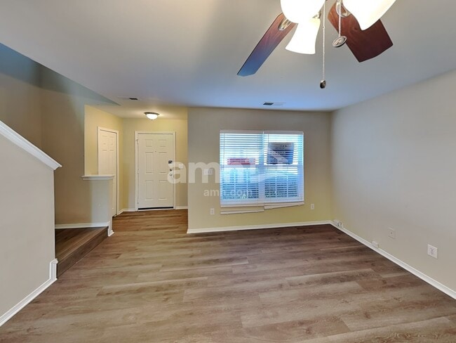 Building Photo - 5118 Valcourt Rd