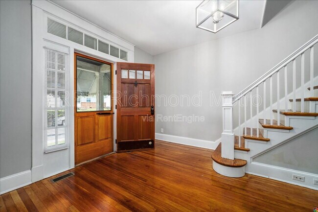 Building Photo - 1313 N 35th St