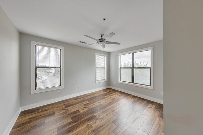 Foto del edificio - 799 Hammond Dr NE