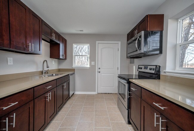 Foto del edificio - 14998 Allisonville Rd