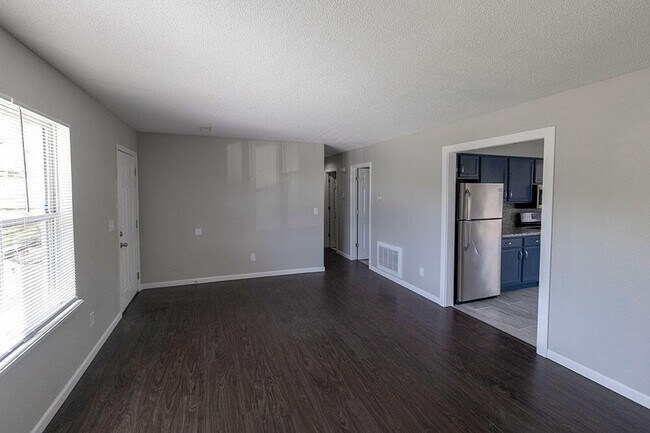 Building Photo - 1520 N Dawn Dr