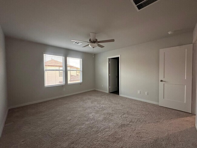 Foto del edificio - 211 Brazen Forest Trl