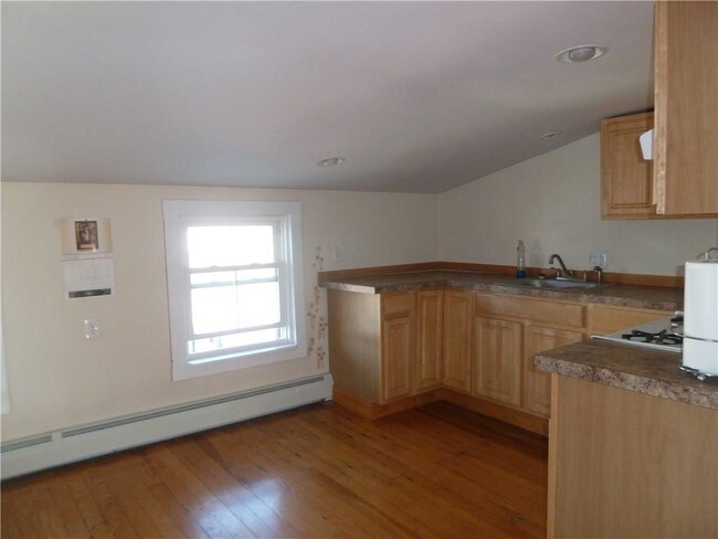 Building Photo - 287 Gifford Rd