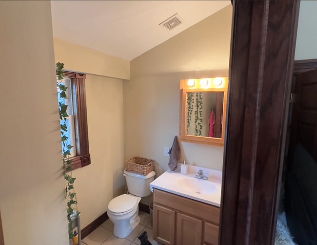Building Photo - Marquette Housing- 509