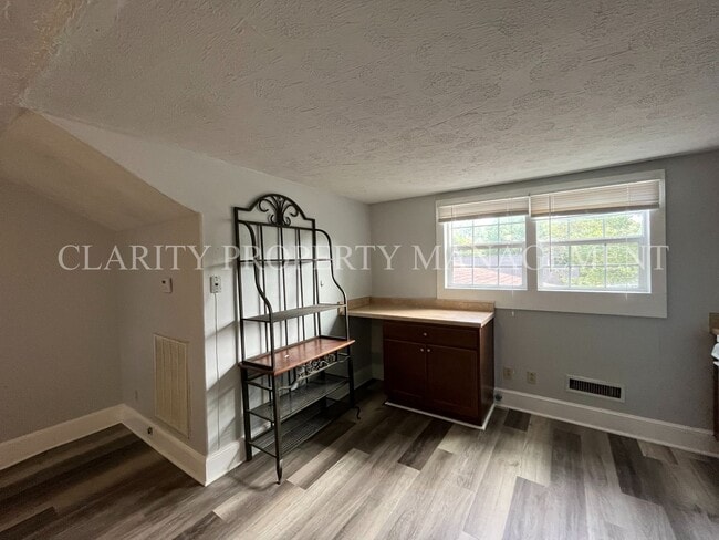 Foto del edificio - ***Coming soon!!***