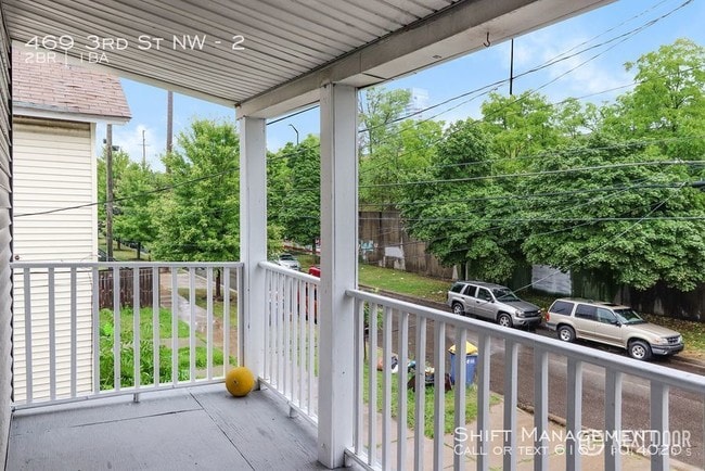 Building Photo - 469 3rd St NW