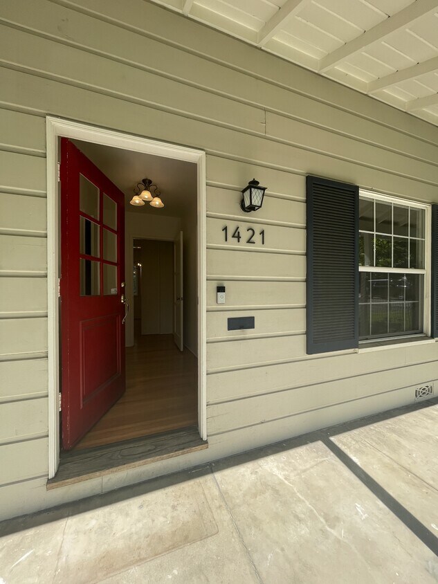 Foto principal - 1421 Birch Ave