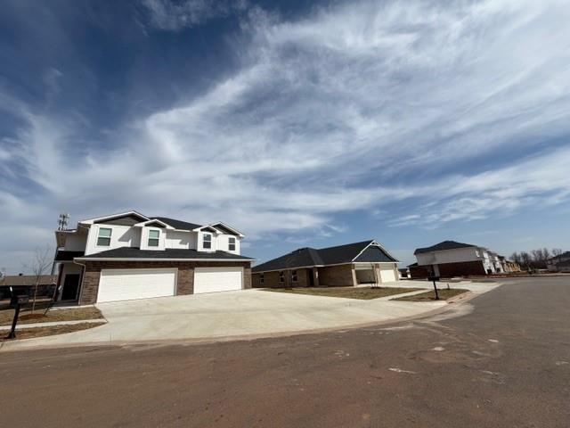 Building Photo - 201 E Main St