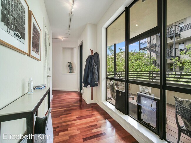 Building Photo - 3 br, 2 bath Apartment - 233 Franklin St #308
