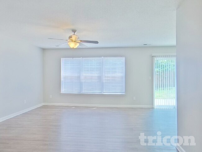 Foto del edificio - 12724 Deaton Hill Dr