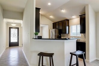 Building Photo - 15718 Whispering Green Dr