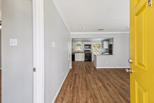 Foto del edificio - 1548 Ashland St