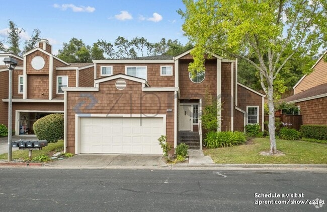 Building Photo - 2643 Spring Oaks Dr