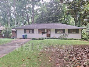 Building Photo - 812 Whelchel Dr
